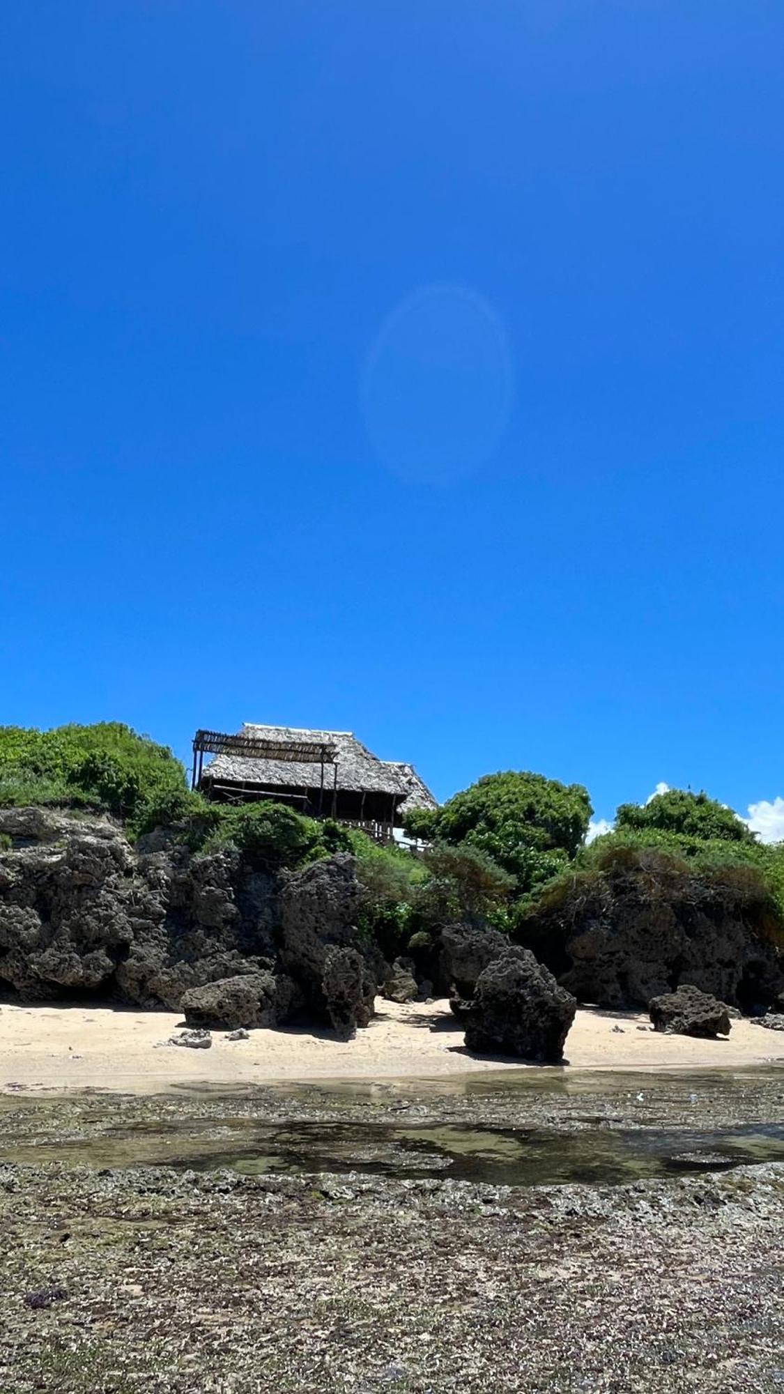 Pangani Cliffs Lodge Dış mekan fotoğraf